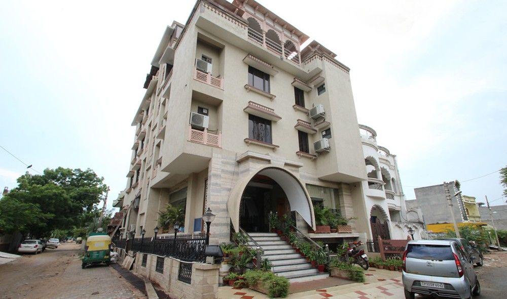 Oyo Flagship Hotel Rudra Palace アーグラ エクステリア 写真