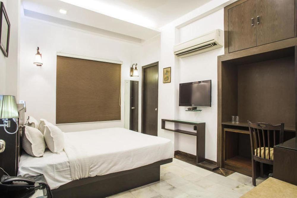 Oyo Flagship Hotel Rudra Palace アーグラ エクステリア 写真