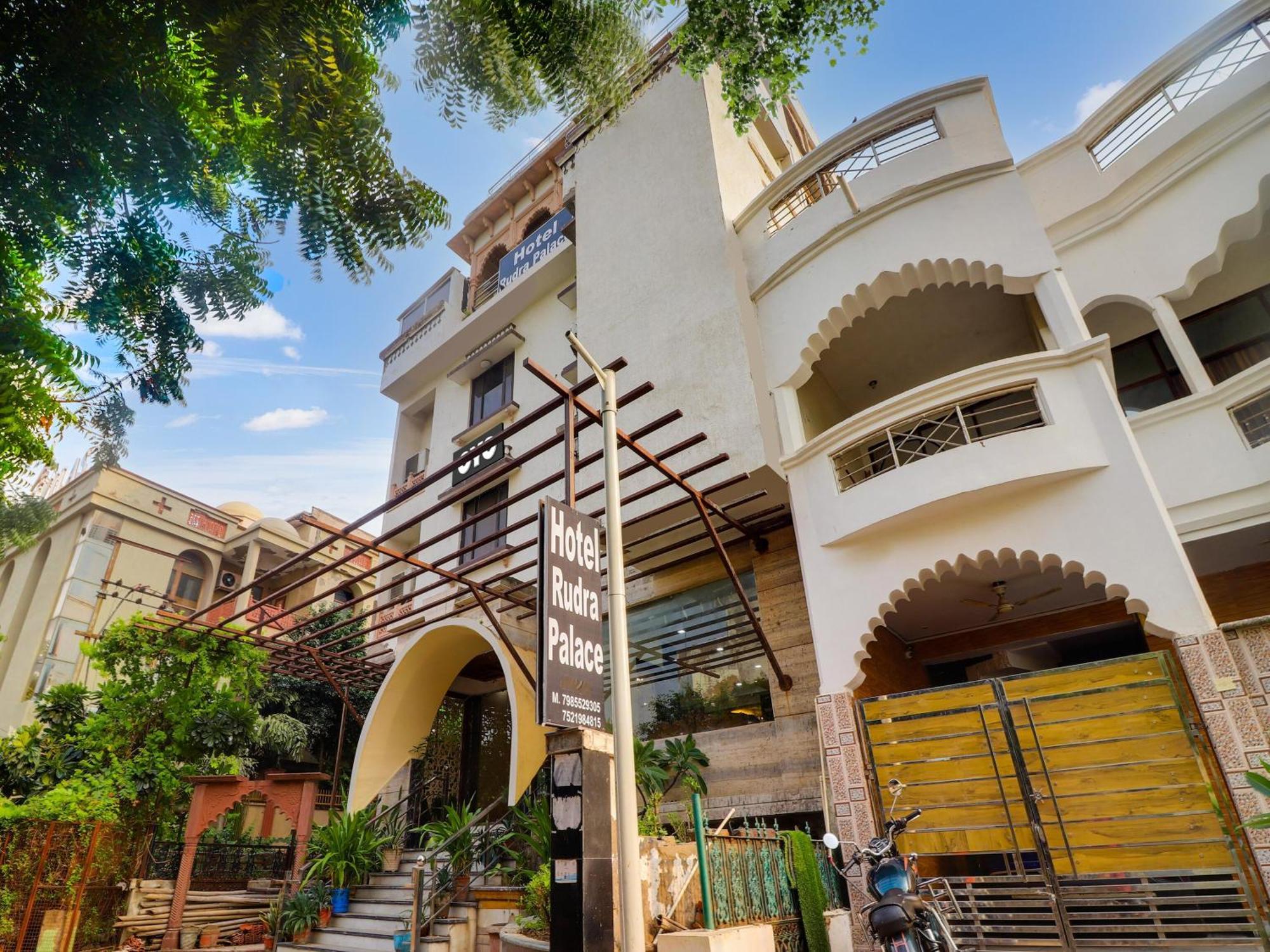 Oyo Flagship Hotel Rudra Palace アーグラ エクステリア 写真