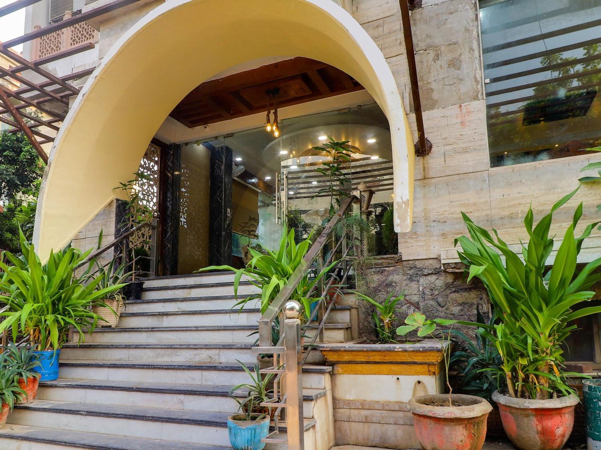 Oyo Flagship Hotel Rudra Palace アーグラ エクステリア 写真