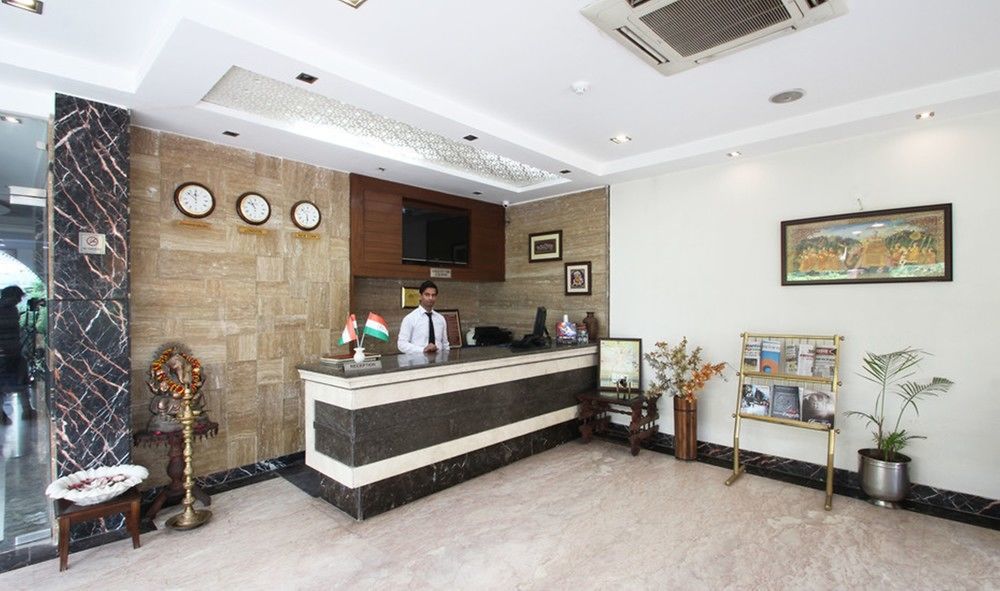 Oyo Flagship Hotel Rudra Palace アーグラ エクステリア 写真