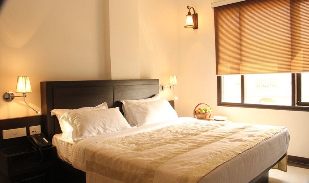 Oyo Flagship Hotel Rudra Palace アーグラ エクステリア 写真